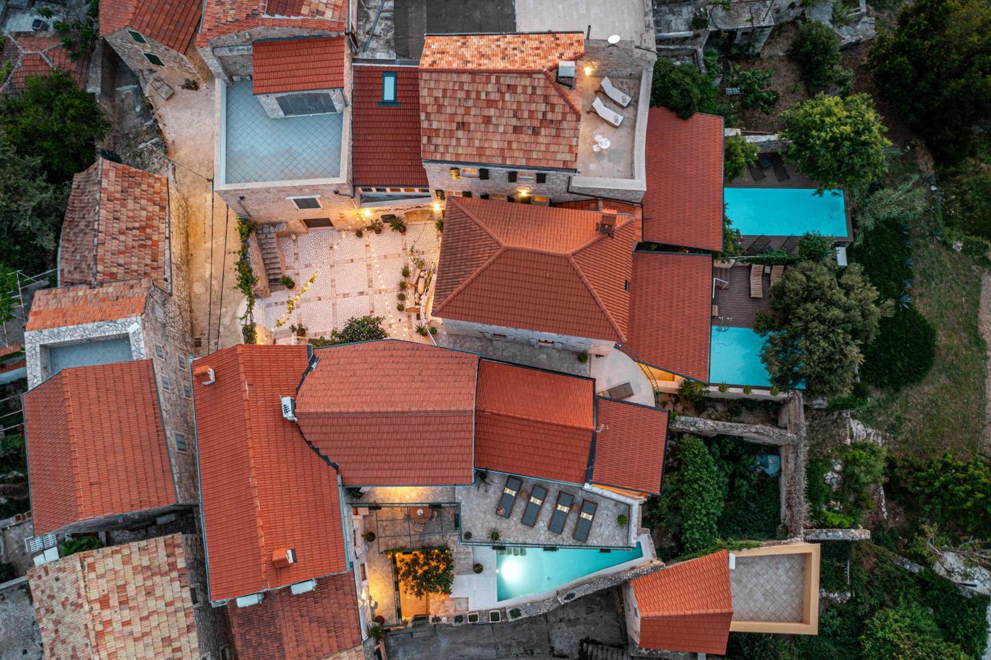 Dvor Pitve Villas Jelsa  Exterior foto